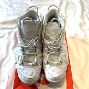 Nike air more uptempo